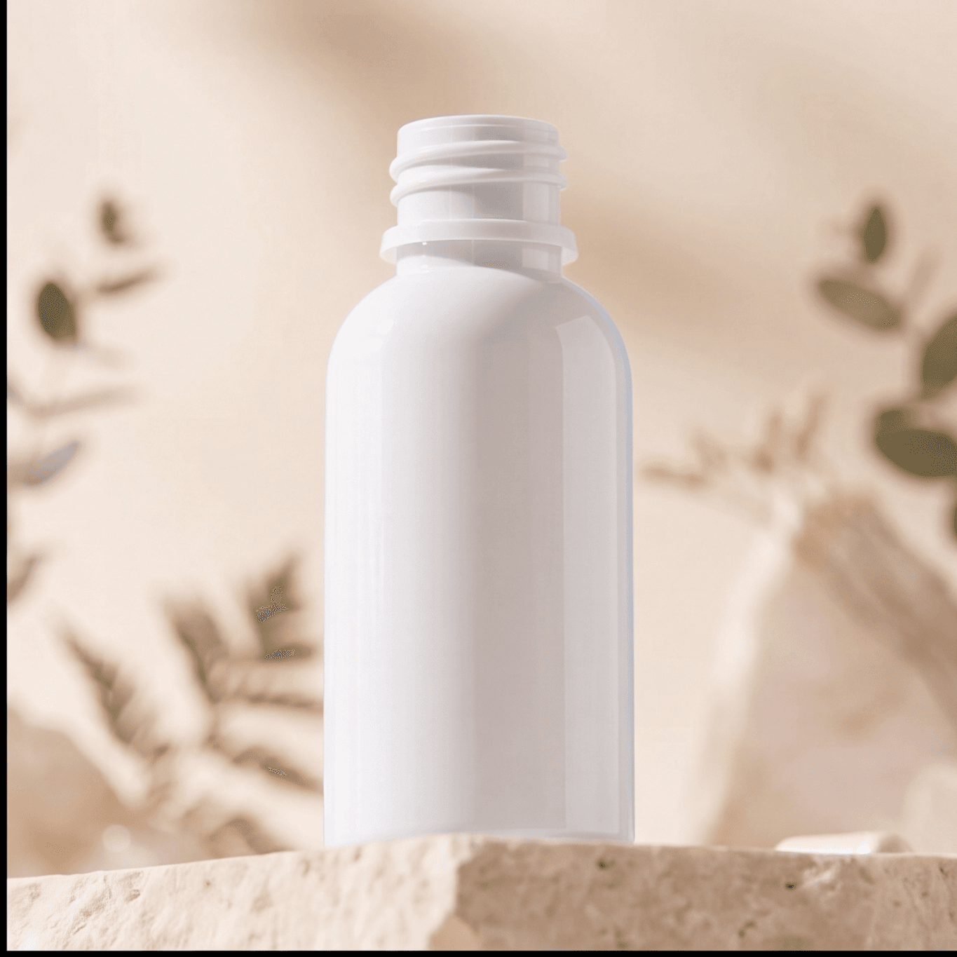 18-415 white plastic bottle 40ml Front hero white scenery product image